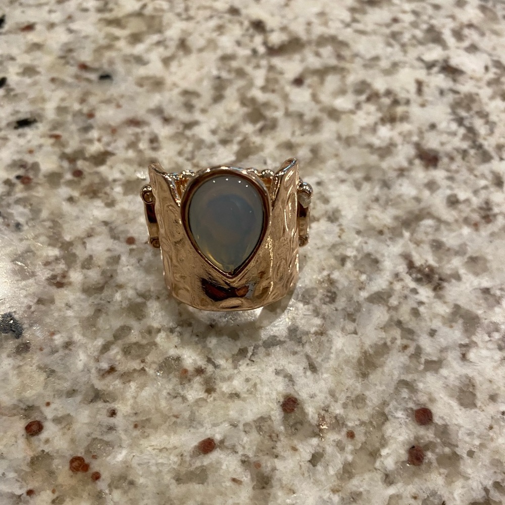 Rose Gold Rings - Picture 2 of 4